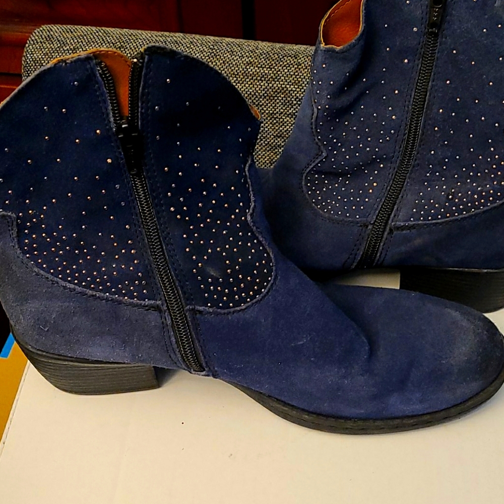 Ankle boots